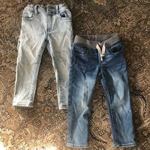 SOLD 🎉 3T GAP Toddler Slim Taper Jeans (2-pieces)